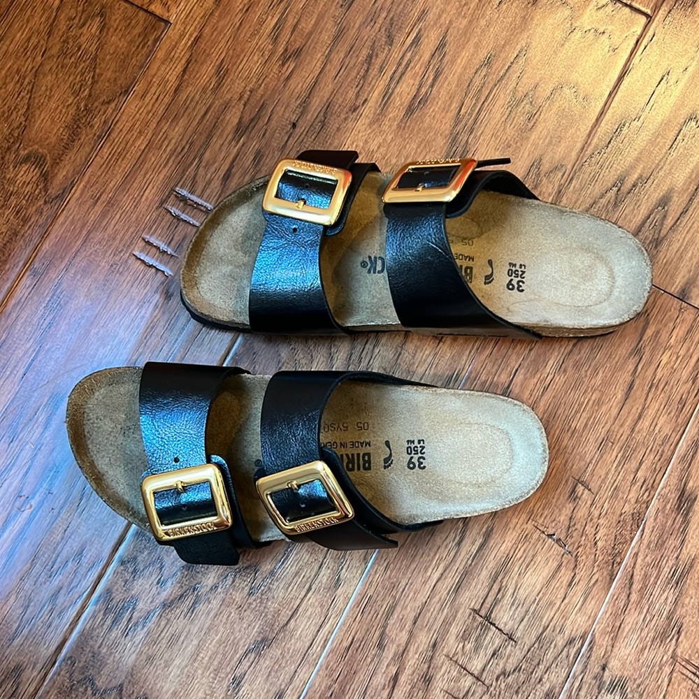 Birkenstock Sydney Luxe-black with gold buckle